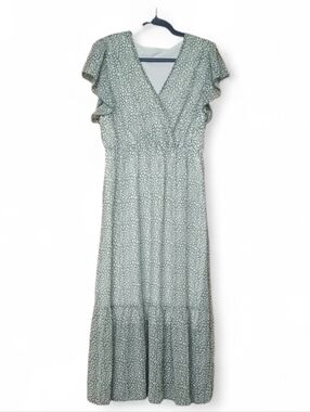 Green & White Flutter Sleeve V Neck Dress With Elastic Waist Sz Large